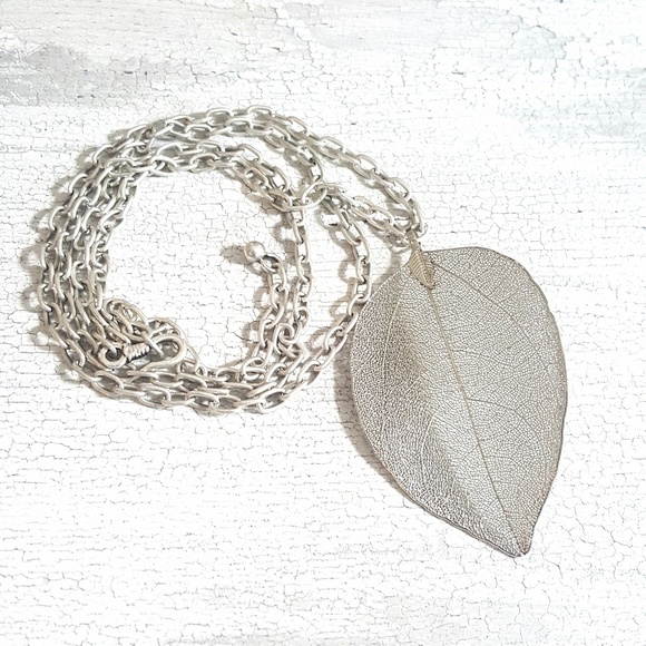 Lovely Long Silver Dipped Leaf Charm Necklace - Picture 4 of 8